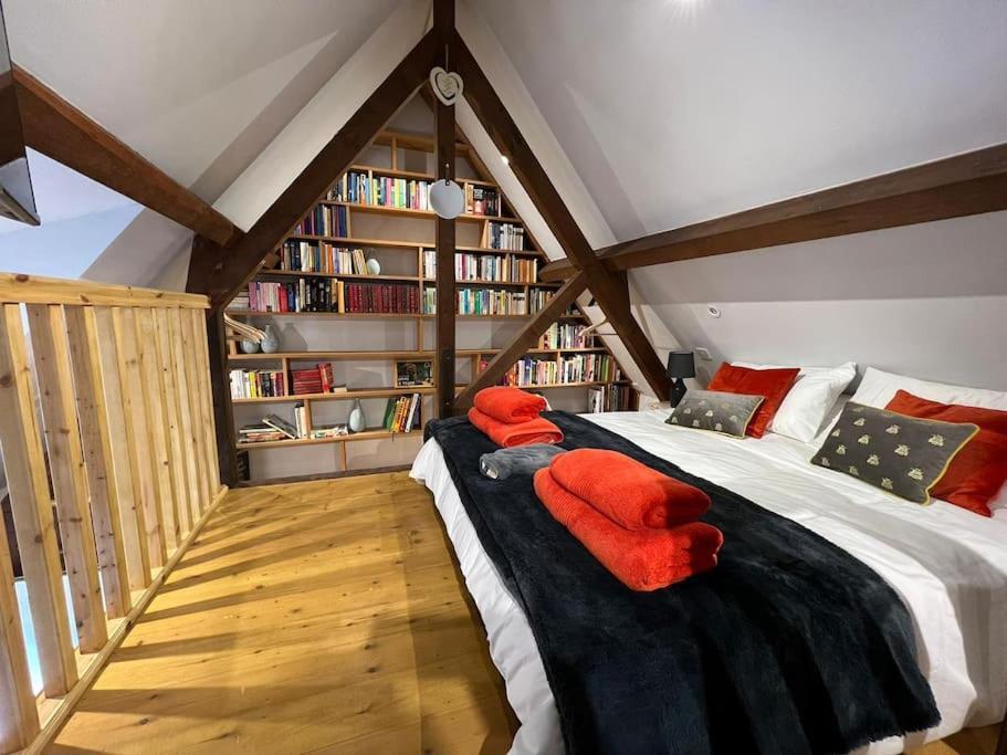 The Shack - Thatched Self Contained Annex Collingbourne Ducis Eksteriør bilde